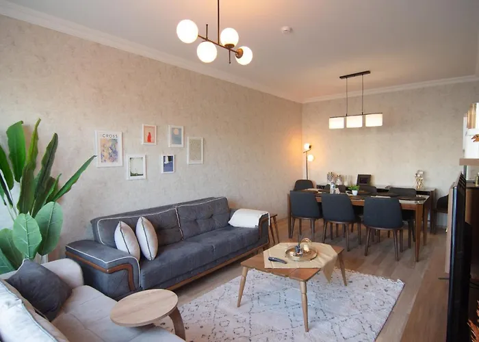 Charming 3Bdr Apt In The Heart Of Halkal Merkez